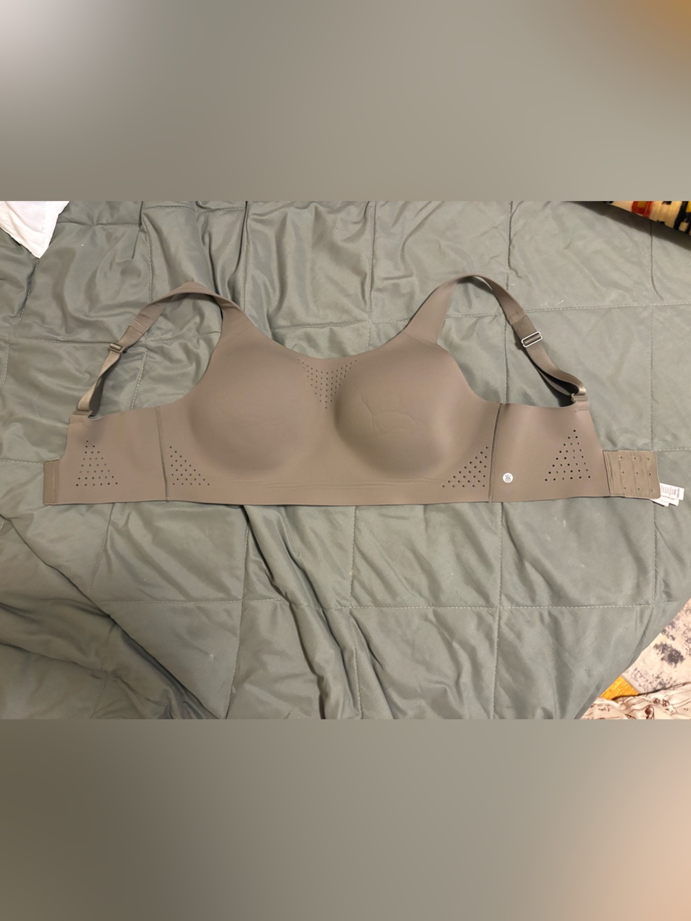 Victoria's Secret VSX FEATHERWEIGHT MAX™ SPORTS BRA 34 DD